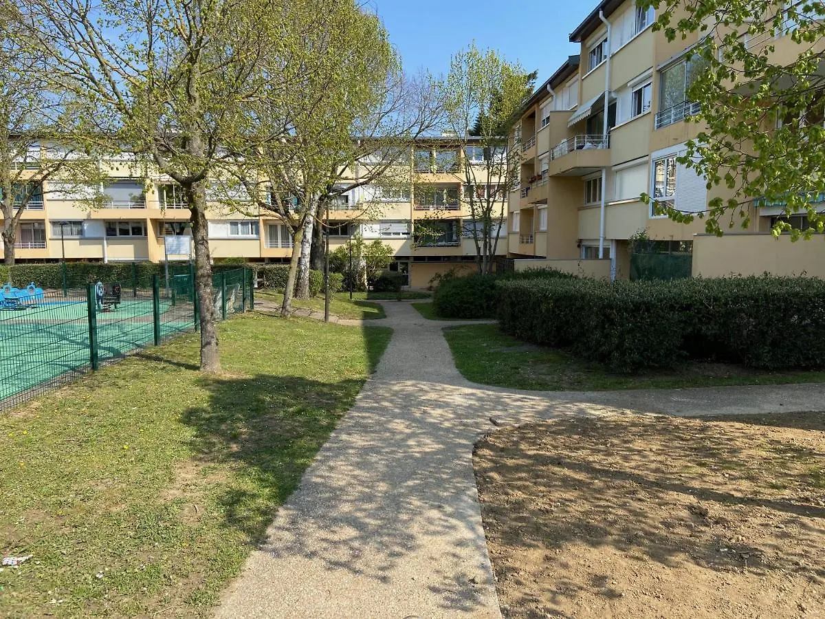 Chambre Calme Massy  Pensión Massy (Essonne)